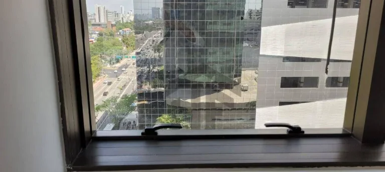 Imagem Sala Comercial de 30m² para alugar, localizada na Ilha do Leite, Recife - Pernambuco.