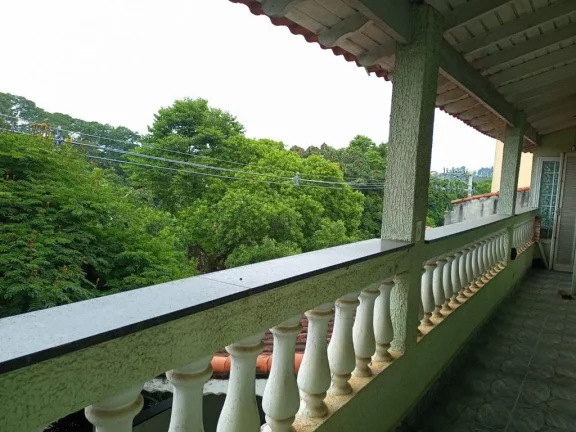 Imagem Sobrado com 3 dormitórios à venda, 220 m² por R$ 700.000,00 - Cidade Edson - Suzano/SP