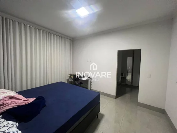 Imagem Casa com 3 dormitórios à venda, 182 m² por R$ 900.000,00 - Jardim Morumbi - Itumbiara/GO