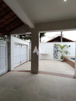 Imagem Sobrado com 3 Quartos e 2 banheiros à Venda, 98 m² por R$ 660.000