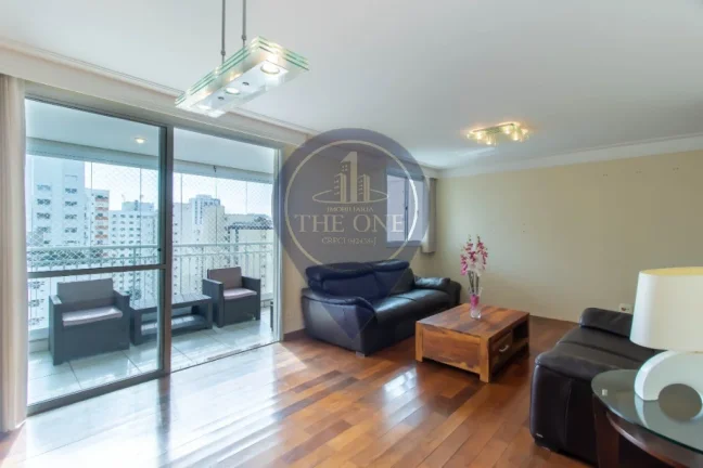 Imagem Apartamento de Luxo em Moema, São Paulo-SP: 4 quartos, 3 suítes, 2 salas, 4 banheiros, 2 vagas, 143m² - Imperdível!