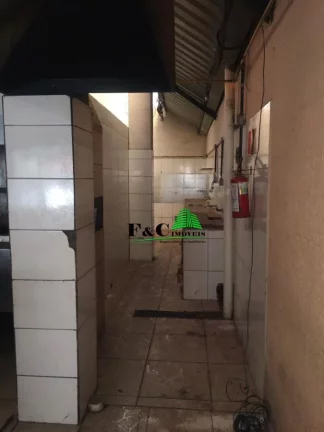 Imagem Salão Comercial para Locação em Limeira, Vila Queiroz, 1 dormitório, 3 banheiros