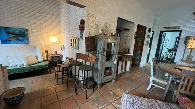 Imagem CASA BAIRRO DO ITAGUÁ 3 dormitórios sendo 1 suítes,1 banheiro social,sala 2 ambientes 3 vagas de garagem
