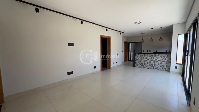 Imagem Casa à venda em Campo Grande-MS, bairro São Francisco: 3 quartos, 1 suíte, 1 sala, 2 banheiros, 2 vagas de garagem, 131,00 m² de área. Venha conferir!