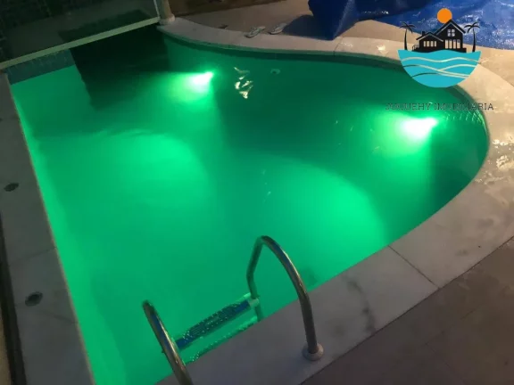 Imagem Casas para Alugar Temporada Juquehy - (Canto direito) pertinho da praia, 5 suítes, piscina aquecida, sauna, máx. 14 pessoas | Juquehy Imobiliária