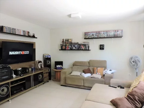 Imagem CASA COM 3 DORMITÓRIOS E MAIS UM REVERSÍVEL. 510 M² CONSTRUÍDOS EM LOTE DE 1.200M