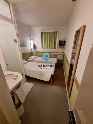 Imagem Kitnet à venda na Av Bias Fortes, número 780, em Lourdes, Belo Horizonte. Com 13.64m², 1 dormitó...