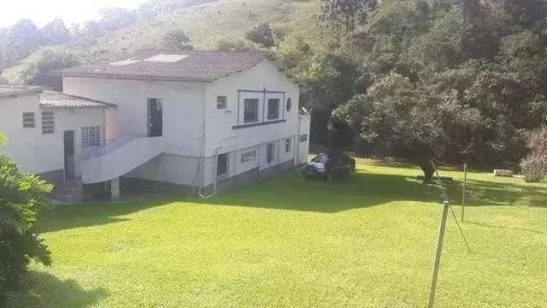 Imagem Oportunidade Única: Sítio de 7,5 Hectares com Três Moradias