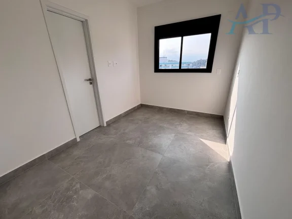 Imagem Apartamento com 3 Dormitórios em Praia Grande de Frente para o Jardim Mathilde