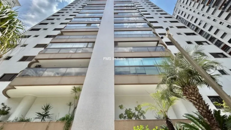 Imagem Apartamento à venda em Moema, SP: 3 quartos, 1 suíte, 1 sala, 2 vagas, 118m² de área. Venha conferir!