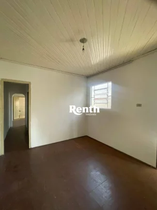 Imagem Casa com 2 dormitórios à venda, 114 m² por R$ 250.000 - Vila Alemã - Rio Claro/SP