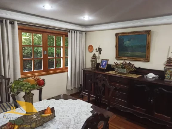 Imagem Vendo casa de alto padrão no Cônego, com 6 quartos