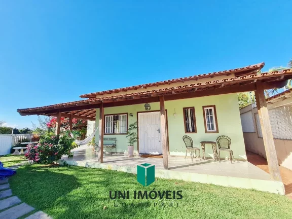 Imagem Linda casa com piscina, jardim e 902m² de terreno a venda na Enseada Verde - Guarapari