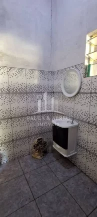Imagem Chácara com 4 Quartos, 2 Banheiros, Área para Churrasco Grande, Piscina, Lago com Peixes, Estacionamento para 25 carros, Córrego nos fundos, espaço para fazer campo, no Rio Grande da Serra-SP