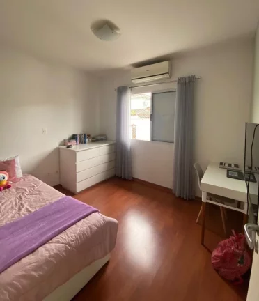 Imagem Sobrado com 4 dormitórios à venda, 250 m² por R$ 1.075.000,00 - Villa Branca - Jacareí/SP