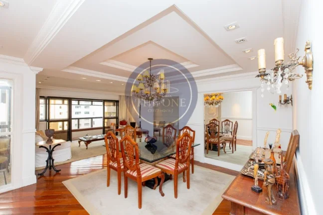Imagem Oportunidade única em Moema: Apartamento de alto padrão com 4 quartos, 3 suítes e 155m² - São Paulo-SP