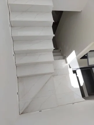 Imagem Sobrado Novo Alto Padrão 3 Dormitórios e 3 Suítes Estuda Permuta