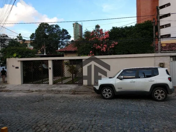 Imagem Casa de 330m² à venda, com 4 Quartos e 6 Salas, localizada no Poço, Recife - Pernambuco.