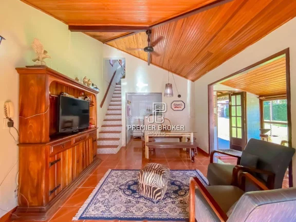Imagem Casa à venda, 132 m² por R$ 700.000,00 - Vargem Grande - Teresópolis/RJ