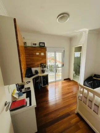 Imagem Apartamento com 160m², 3 dormitórios, sendo 3 suites todos com varanda, sala para dois ambientes, ...