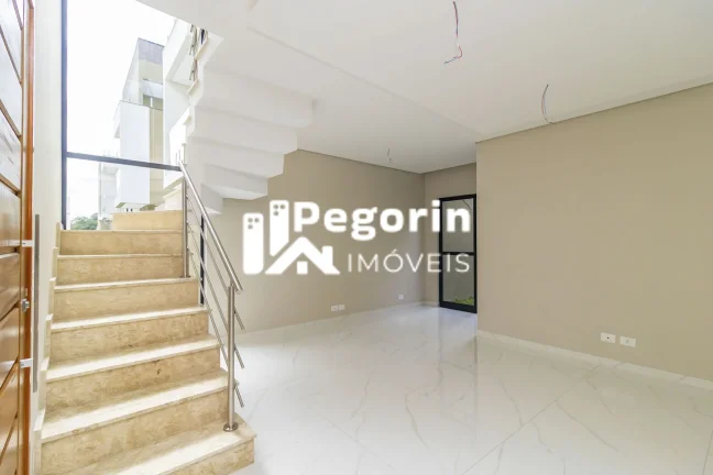 Imagem Sobrado à venda em Curitiba, Uberaba, com 3 quartos, 107,00m²