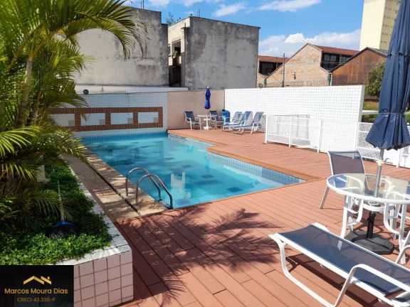 Imagem Apartamento na Pompeia com 2 dormitórios (1 suíte) e 2 vagas, próximo ao Sesc Pompeia. Edifício com portaria 24h e lazer