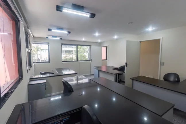 Imagem Sala Comercial para Venda em São Paulo / SP no bairro Itaim Bibi