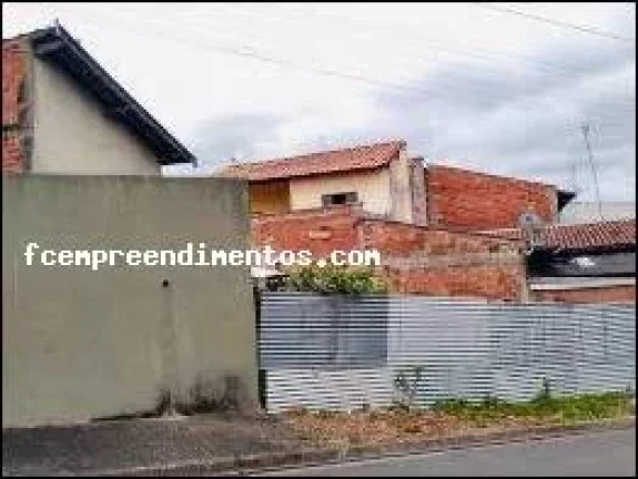 Imagem Casa para Venda em Piracicaba, Santa Terezinha, 2 dormitórios, 1 banheiro