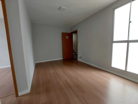 Imagem Apartamento com 2 dormitórios e 1 vaga de garagem no bairro Floresta em Joinville