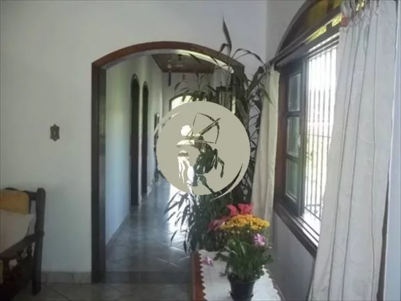Imagem OPRTUNIDADE! LINDA COM 4 DORMITÓRIOS, SUITE, 8 VAGAS E MUITO VERDE!