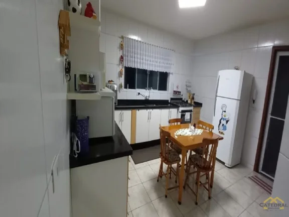 Imagem Casa a Venda com 3 quartos e 2 vagas no bairro Almerinda Chaves - Jundiaí/SP