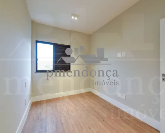 Imagem Apartamento com 3 quartos,1 suite, 2 vagas, 140 m²