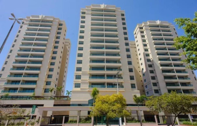 Imagem Apartamento à venda no Condomínio Renaissance: 4/4 com suíte, lazer completo, 2 vagas de garagem - Bairro Luzia