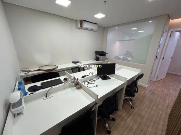 Imagem Maravilhosa Sala Comercial – 45m2 | Totalmente Mobiliada e Pronta para Uso