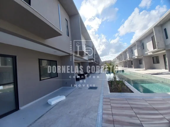 Imagem Casa Duplex no bairro do forte em itamaracá beira mar c/2 e 3 qtos 3piscinas 1vg financia