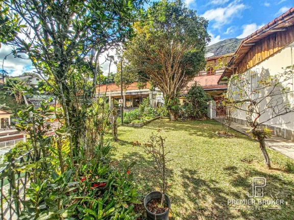 Imagem Casa à venda, 185 m² por R$ 810.000,00 - Araras - Teresópolis/RJ