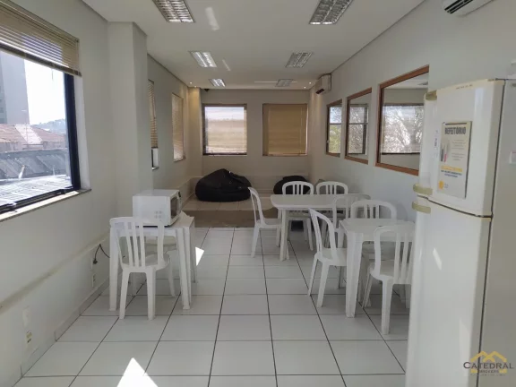 Imagem Salão Comercial com 300m² - Locação no Centro de Jundiaí