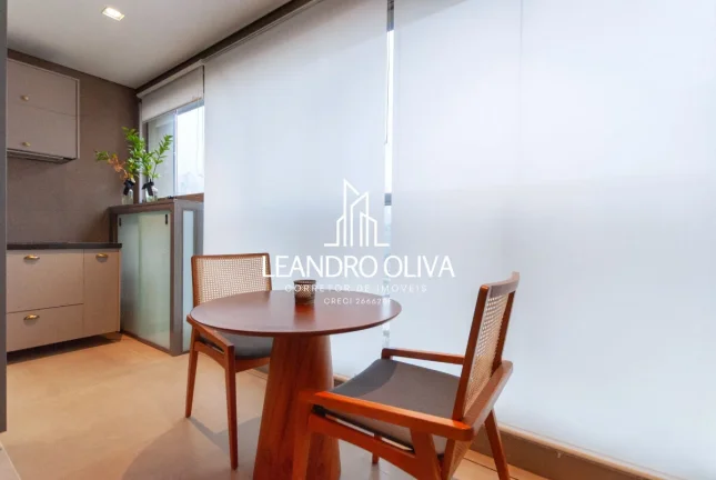 Imagem Condomínio Praça Da Vila - Quer morar ou investir a poucos passos da Praça Pereira Coutinho e Parque do Ibirapuera? Apartamento studio premium espetacular, à venda, na Vila Nova Conceição.