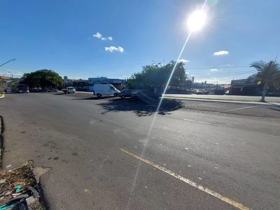 Imagem SALAS COMERCIAIS E CASA RESIDENCIAL EM TERRENO COMECIAL - AVENIDA DA AMIZADE - SUMARÉ