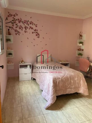 Imagem CASA ESPAÇOSA, C/ MÓVEIS PLANEJADOS – PRONTA PARA MORAR – R$ 550 mil – JD. CARMEM CRISTINA – HORTOLÂNDIA