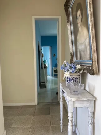 Imagem A 5ª Avenida Imóveis apresenta esta bem localizada CASA TÉRREA, c/ 3 Suites + anexo, ideal p/ fins RESIDENCIAL e ou COMERCIAL, melhor ponto da Pituba