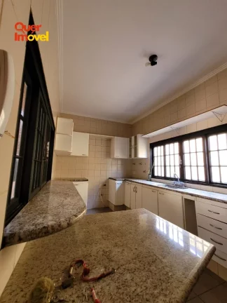 Imagem Imperdível: Casa à venda em Ribeirão Preto-SP, City Ribeirão, 3 quartos, 1 suíte, 2 salas, 4 banheiros, 6 vagas, 216m².