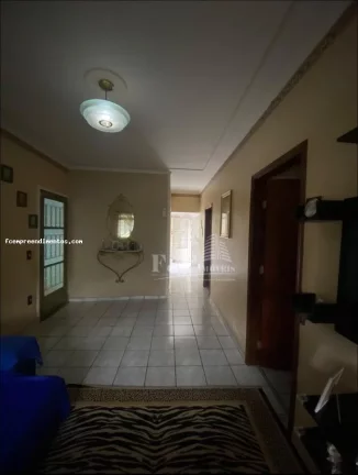 Imagem Casa para Venda em Limeira, Jardim Ipiranga, 3 dormitórios, 2 banheiros, 3 vagas