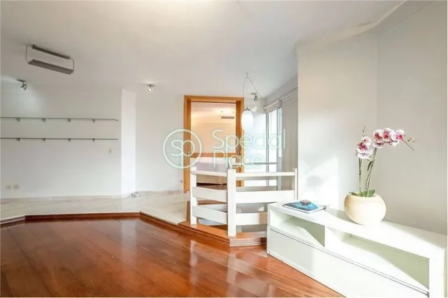 Imagem Ótima cobertura em Moema Pássaros com vista livre! - Área: 287,00m² Piso inferior: Hall de entra...