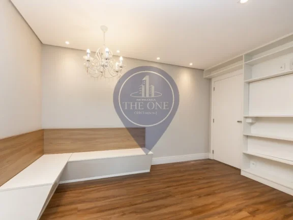 Imagem Imperdível oportunidade: Apartamento de 4 quartos em Pinheiros, São Paulo-SP - 162m², 2 suítes, 2 salas, 3 banheiros e 2 vagas