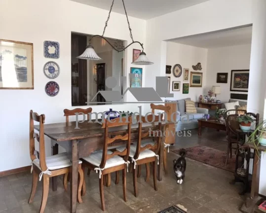 Imagem Apartamento em prédio charmoso de 5 andares em Higienópolis, bem perto da FAAP e da Praça Vilaboi