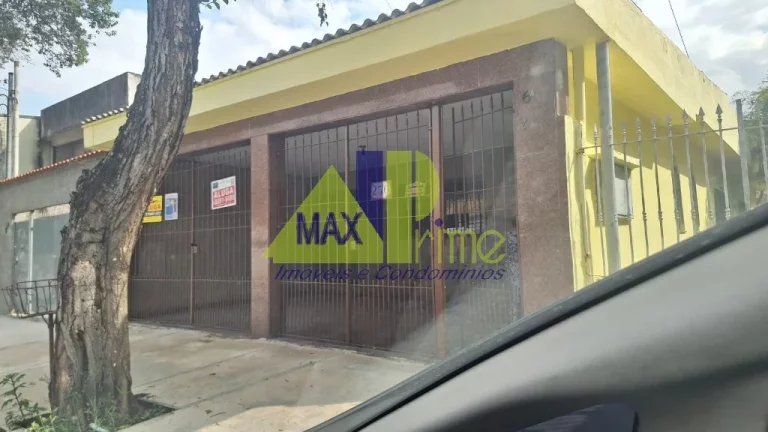 Imagem Aluguel de Casa Espaçosa na Vila Guilhermina, São Paulo-SP: 2 Quartos, 2 Salas, 1 Banheiro, 2 Vagas, 110m².