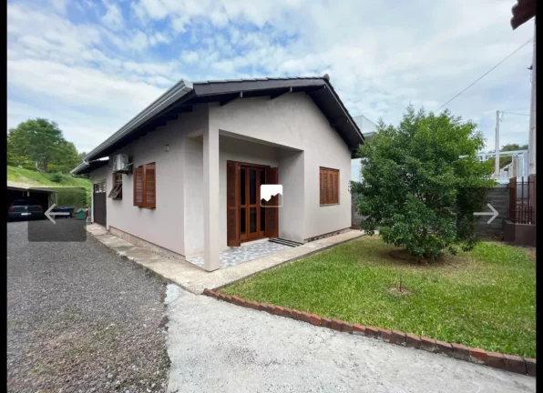Imagem Casa de Dois quartos em Dois Irmãos com amplo espaço de pátio e localização excelente