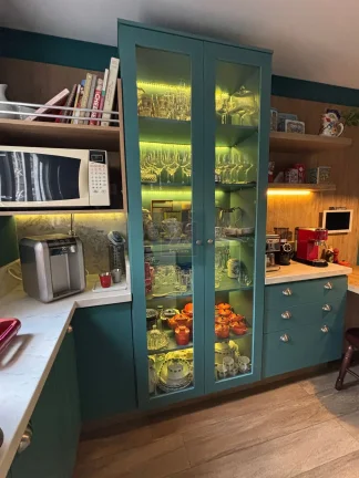 Imagem Residência térrea de Alto Padrão - JARDIM SOCIAL. 250m² privativos. 4 vagas. 4 quartos sendo 1 suíte Master.