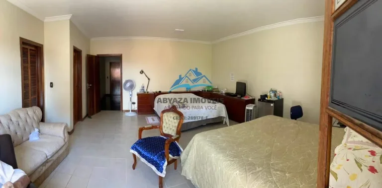 Imagem Casa a Venda em Carapicuíba no Centro 5 quartos